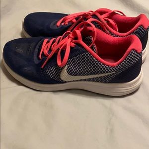 Women’s sports shoes, Nicke